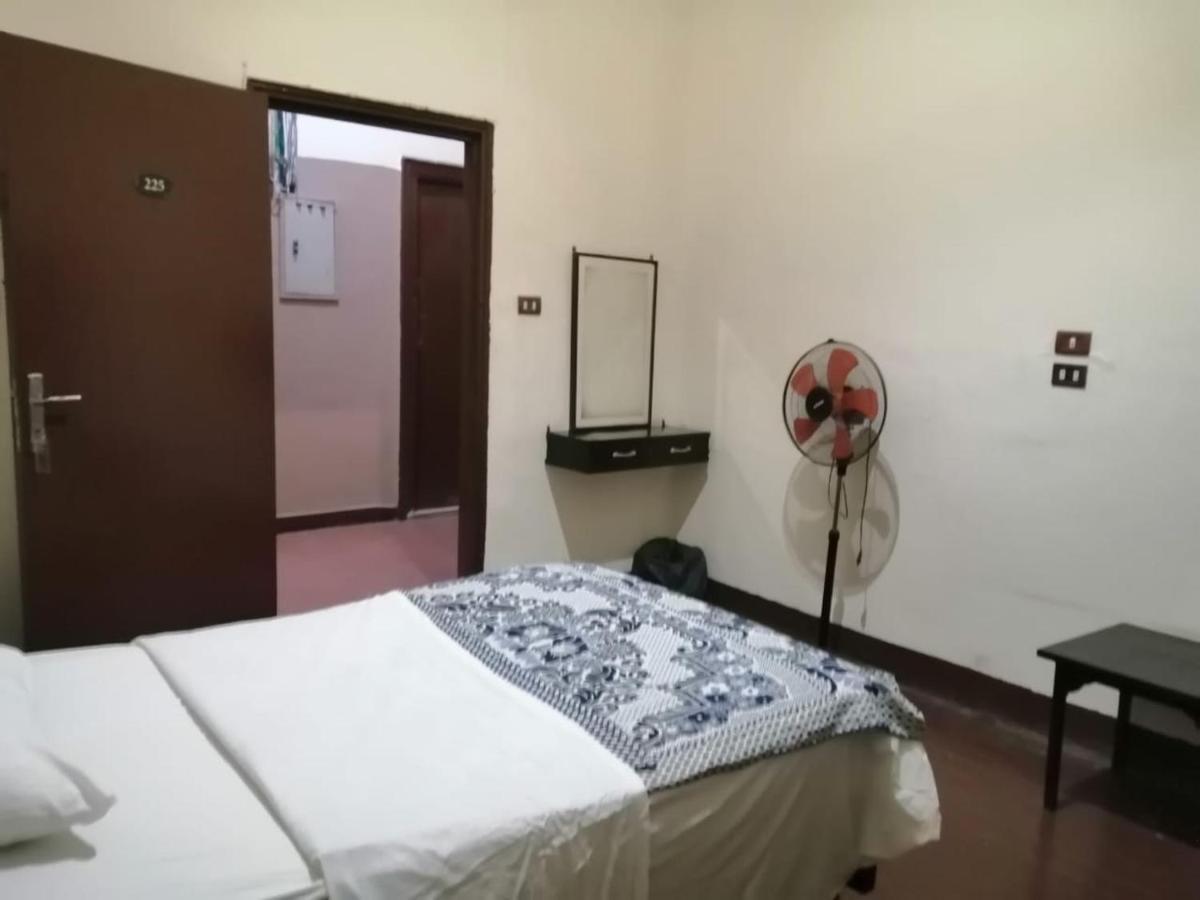 Hotel New 2*