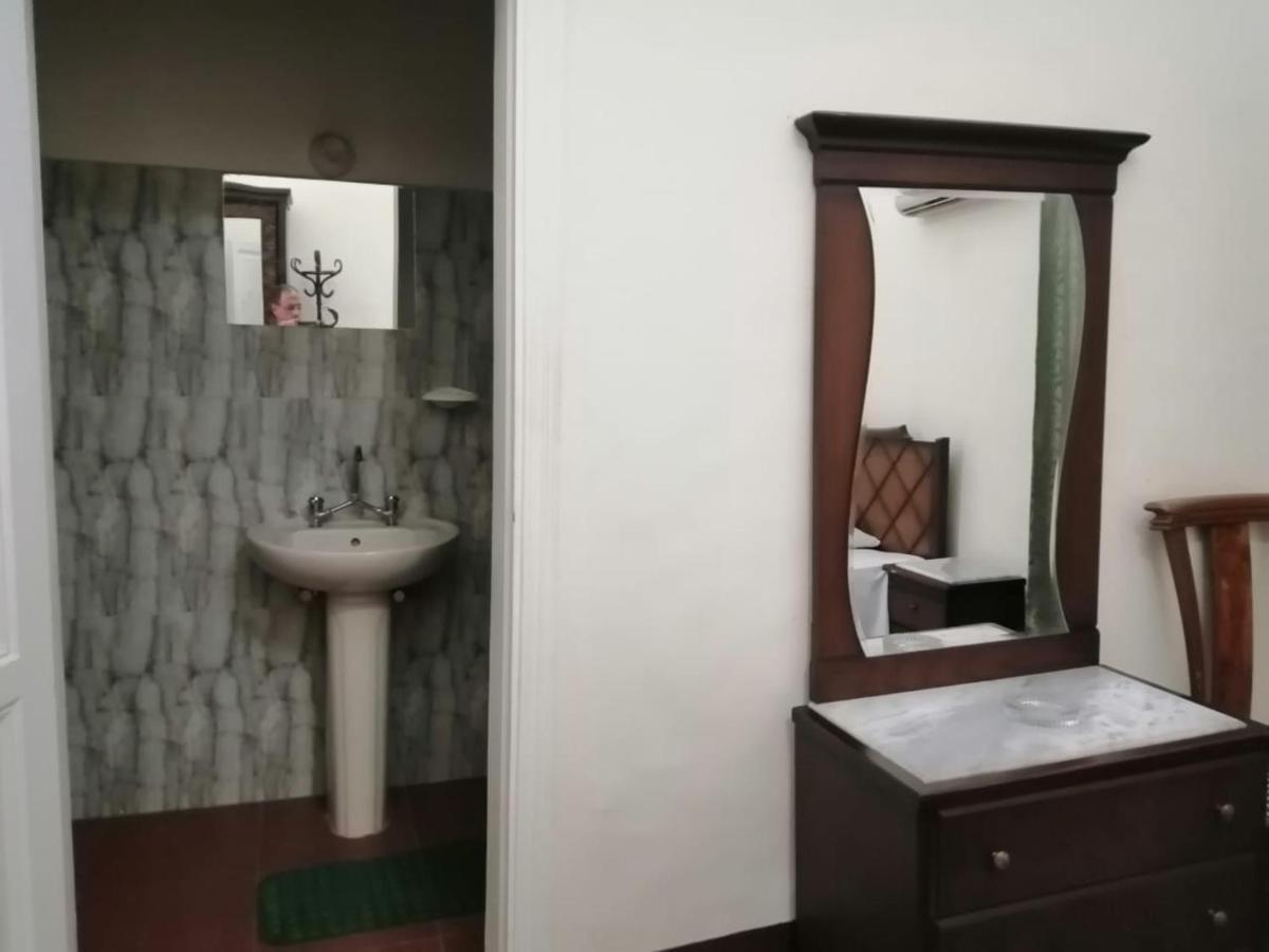 Hotel New